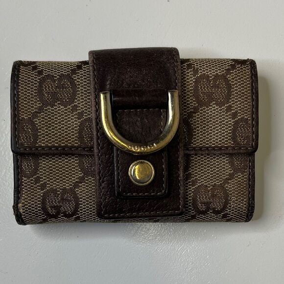 GUCCI Monogram Key Holder GG Canvas Signature Logo & unbranded keychain - Picture 10 of 14